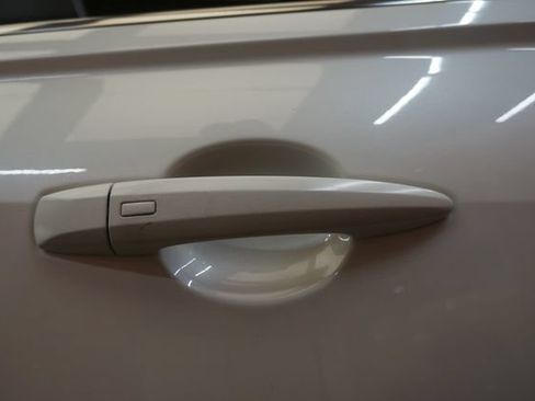 Used 2019 Nissan Altima 2.5 SR FWD image 44