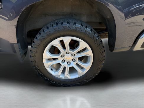 Used 2023 Chevrolet Silverado 1500 LTZ AWD/4WD image 25