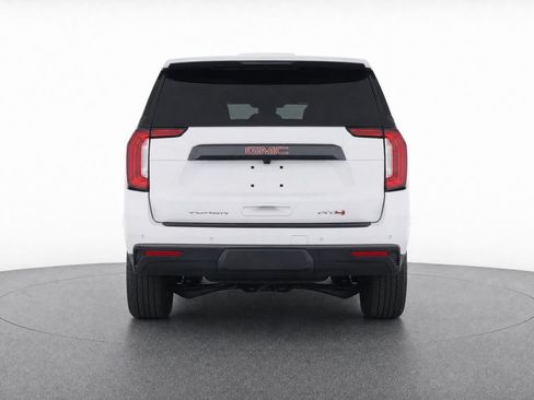 Used 2023 GMC Yukon XL AT4 w/ Technology Package AWD/4WD image 7