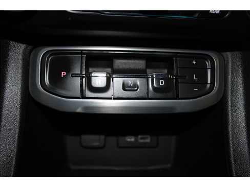 Used 2023 GMC Acadia SLT image 33