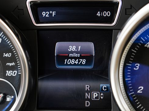 Used 2018 Mercedes-Benz GLE 350 w/ Premium 1 Package image 17