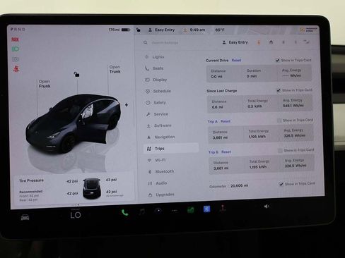 Used 2023 Tesla Model Y 2WD image 44