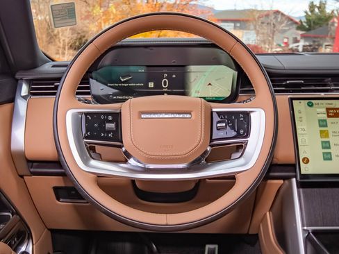 New 2025 Land Rover Range Rover Autobiography image 13