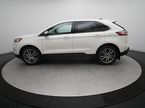 Used 2024 Ford Edge Titanium image 26