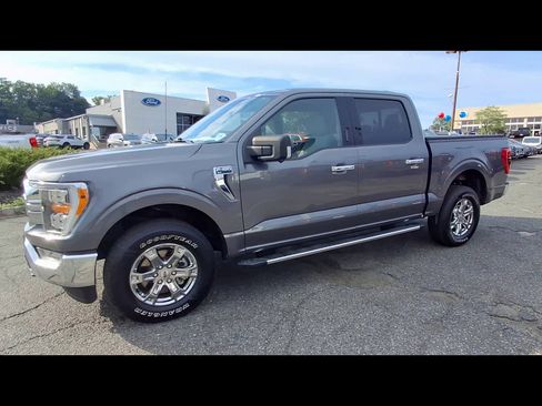 Certified 2022 Ford F150 XLT w/ Equipment Group 302A High AWD/4WD image 4