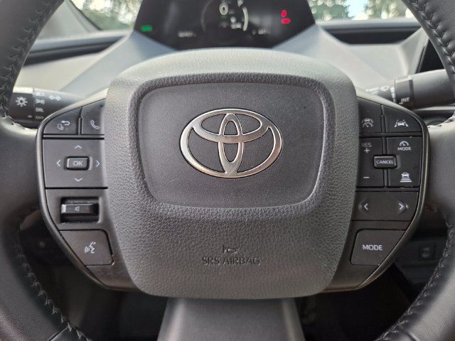 Used 2024 Toyota Prius LE FWD image 29