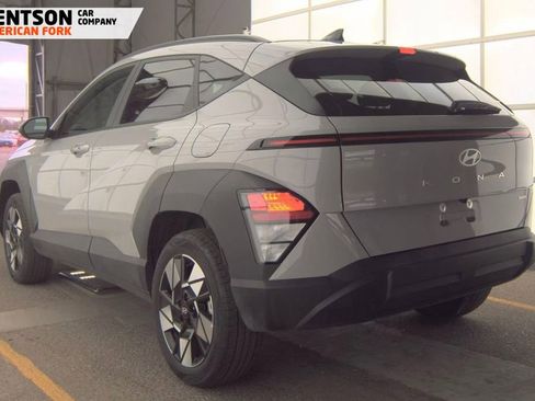 Used 2025 Hyundai Kona SEL AWD/4WD image 3