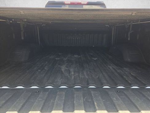 Used 2024 GMC Sierra 2500 AT4 w/ AT4 Preferred Package AWD/4WD image 6