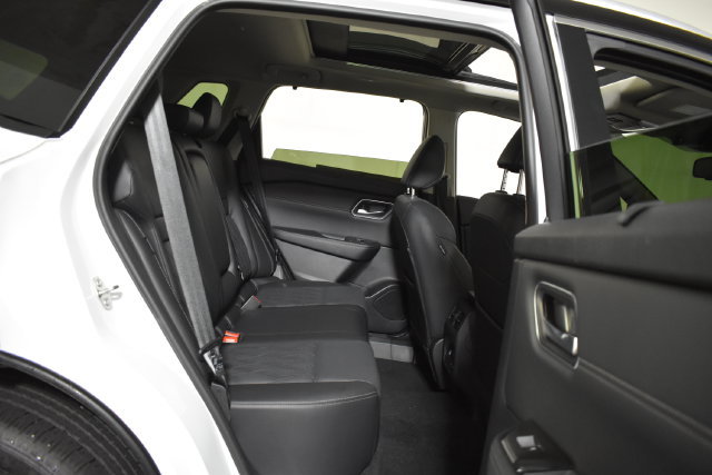Certified 2026 Nissan Rogue Platinum w/ Platinum Premium Package AWD/4WD image 36