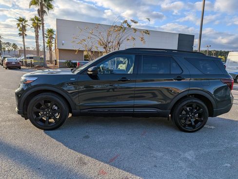 Certified 2023 Ford Explorer ST-Line w/ Class IV Trailer Tow Package image 8