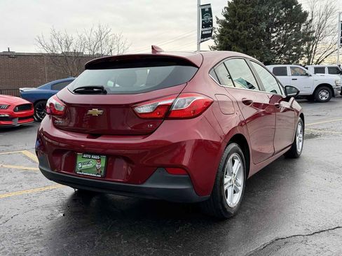 Used 2017 Chevrolet Cruze LT FWD image 9