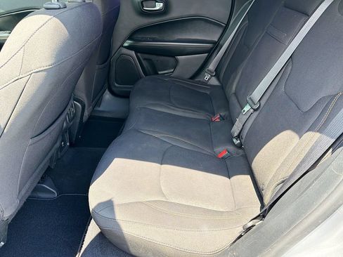 Used 2018 Jeep Compass Sport FWD image 24