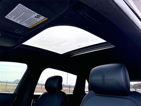 Used 2019 Lincoln Nautilus Black Label image 18