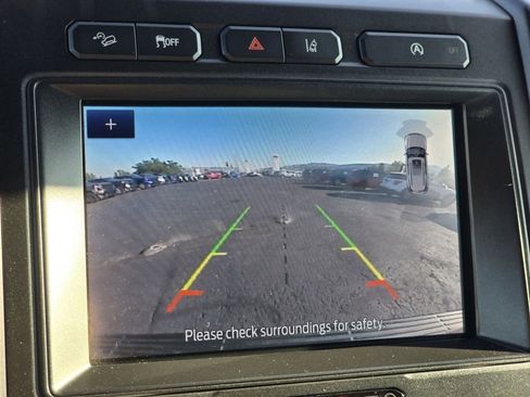 Used 2021 Ford Expedition Limited image 12