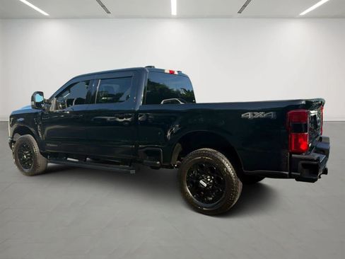 Used 2026 Ford F250 Lariat w/ Black Appearance Package AWD/4WD image 3