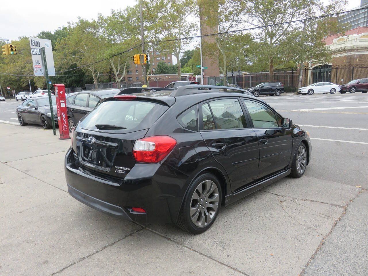 Used 2014 Subaru Impreza 2.0i Sport Premium AWD/4WD image 4