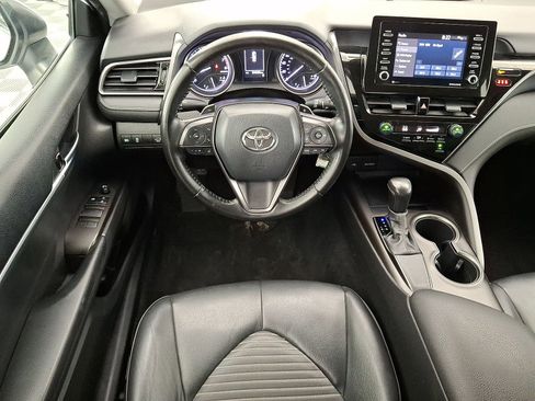 Used 2021 Toyota Camry SE FWD image 12