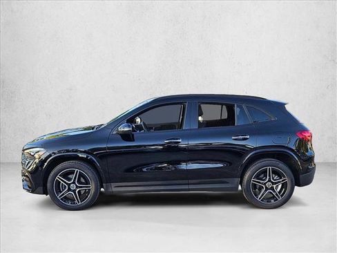 Certified 2025 Mercedes-Benz GLA 250 image 9