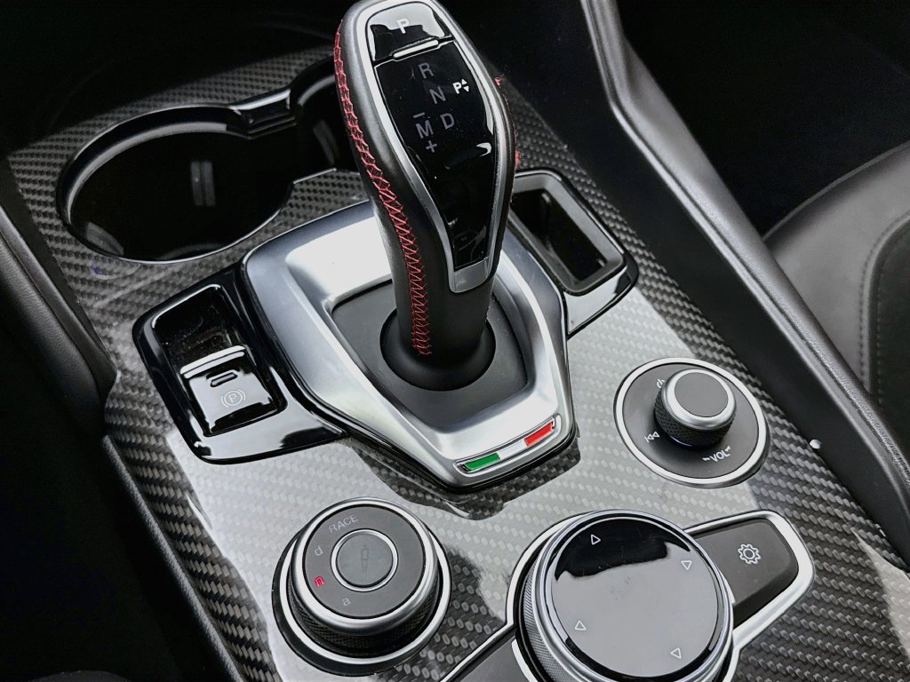 Used 2020 Alfa Romeo Giulia Quadrifoglio RWD image 20