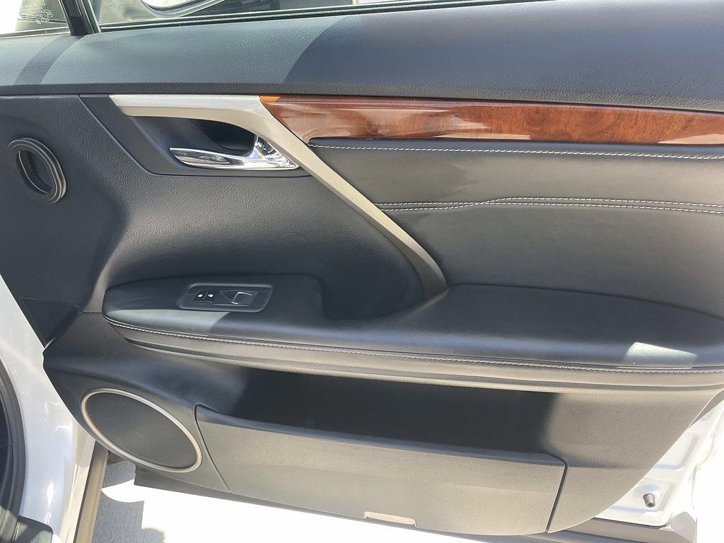 Used 2019 Lexus RX 350L FWD image 23