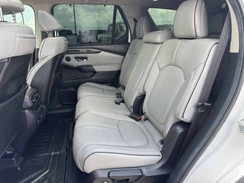 Used 2025 Honda Pilot Elite image 26