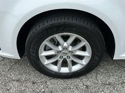 Used 2019 Ford Flex SE FWD image 8
