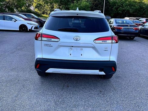 Used 2023 Toyota Corolla Cross LE w/ Moonroof Package AWD/4WD image 10