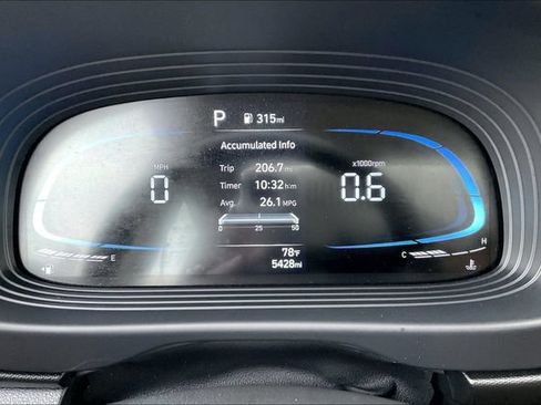 Certified 2026 Hyundai Venue SE FWD image 22