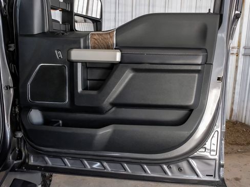 Used 2019 Ford F350 Lariat w/ Lariat Ultimate Package AWD/4WD image 46