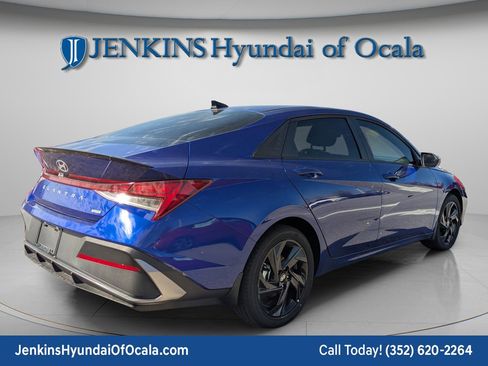 New 2026 Hyundai Elantra Sport image 3