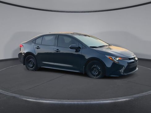 Used 2026 Toyota Corolla LE FWD image 2