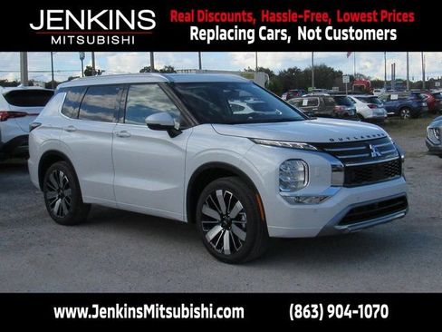 New 2026 Mitsubishi Outlander SEL image 1