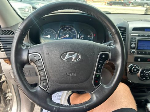 Used 2012 Hyundai Santa Fe SE AWD/4WD image 28