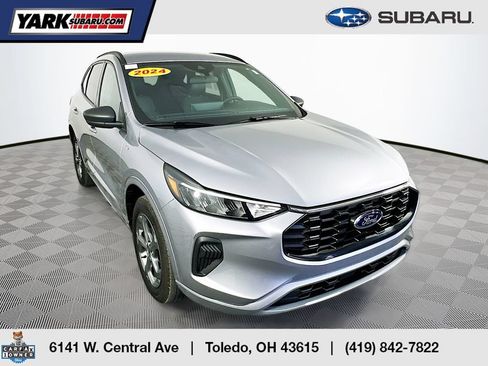 Used 2024 Ford Escape ST-Line w/ Tech Pack #1 AWD/4WD image 1