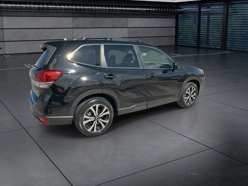 Used 2023 Subaru Forester Limited AWD/4WD image 8