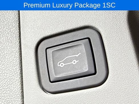 Used 2025 Cadillac XT5 Premium Luxury FWD image 15