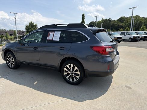 Used 2016 Subaru Outback 2.5i Limited AWD/4WD image 27