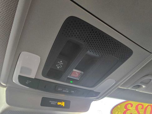 Used 2023 Honda Accord EX image 34