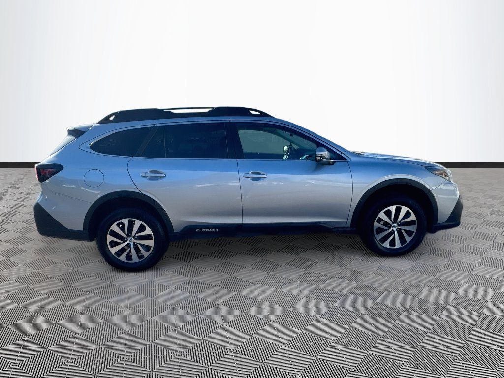 Used 2022 Subaru Outback Premium AWD/4WD image 31
