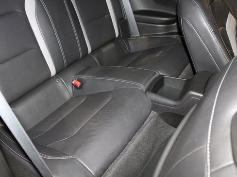 Used 2019 Chevrolet Camaro LT w/ 1LE Track Performance Package RWD image 34