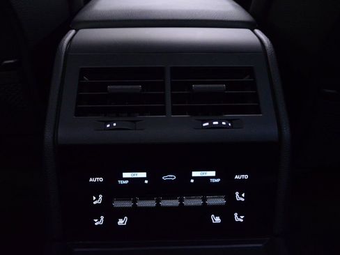 Certified 2025 Porsche Panamera 4 image 37