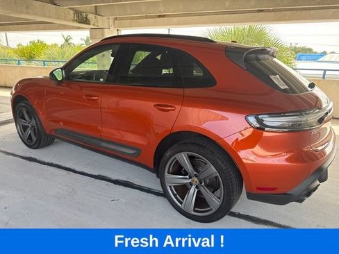 Used 2024 Porsche Macan Turbo AWD/4WD image 17