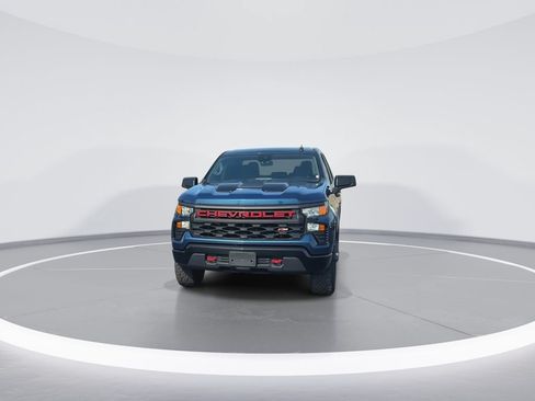 Used 2023 Chevrolet Silverado 1500 Custom Trail Boss AWD/4WD image 3