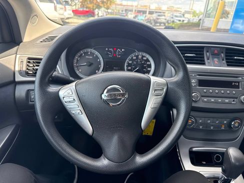 Used 2013 Nissan Sentra SV FWD image 16