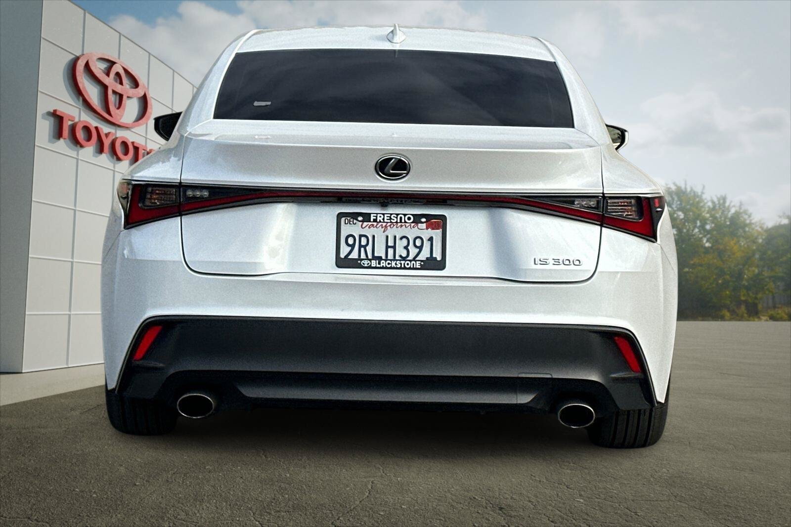 Used 2024 Lexus IS 300 w/ Comfort Package RWD image 4