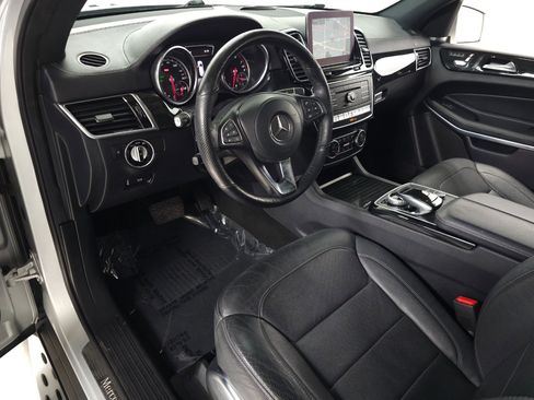 Used 2017 Mercedes-Benz GLS 550 4MATIC image 12