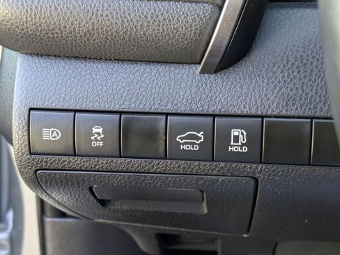 Used 2023 Toyota Camry SE image 22