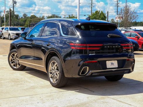 Used 2025 Genesis GV70 2.5T AWD/4WD image 2