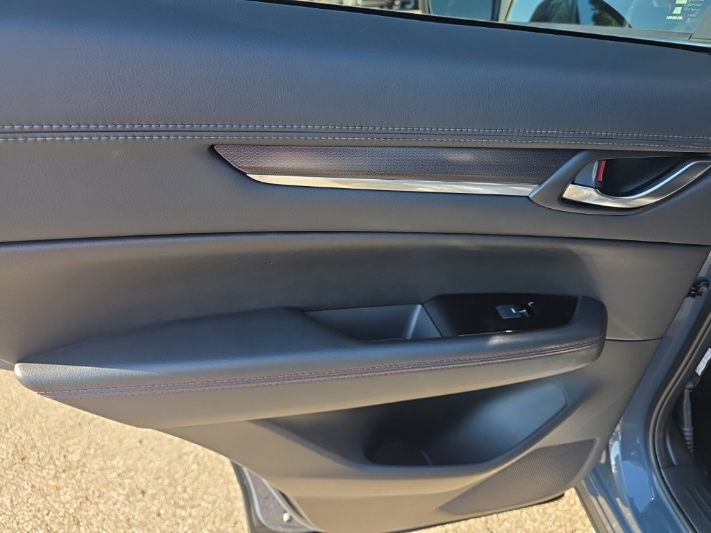 Certified 2025 MAZDA CX-5 Carbon Edition AWD/4WD image 15