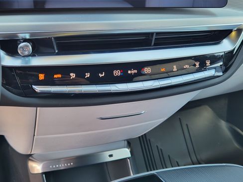 New 2025 Cadillac Lyriq Sport w/ LPO, Floor Liner Package RWD image 28